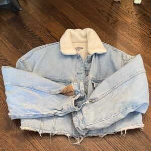 ZARA SHERPA CROPPED DENIM JACKET